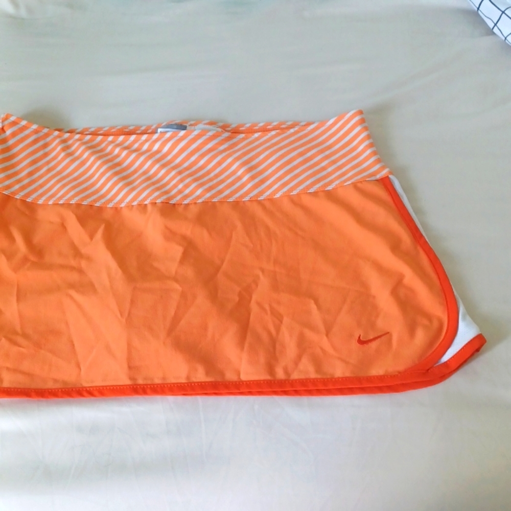 Nike Skirted Fit Dry Bottom orange Size M 8-10  for play or swim